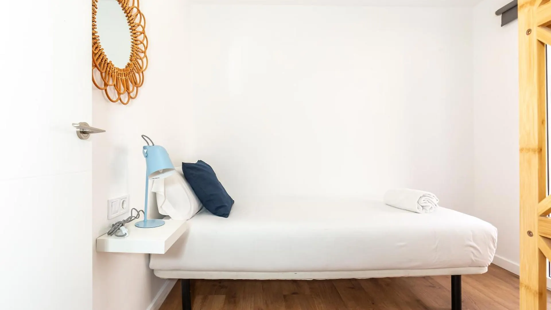 Picasso Suites Cornella Cornella de Llobregat 0*,