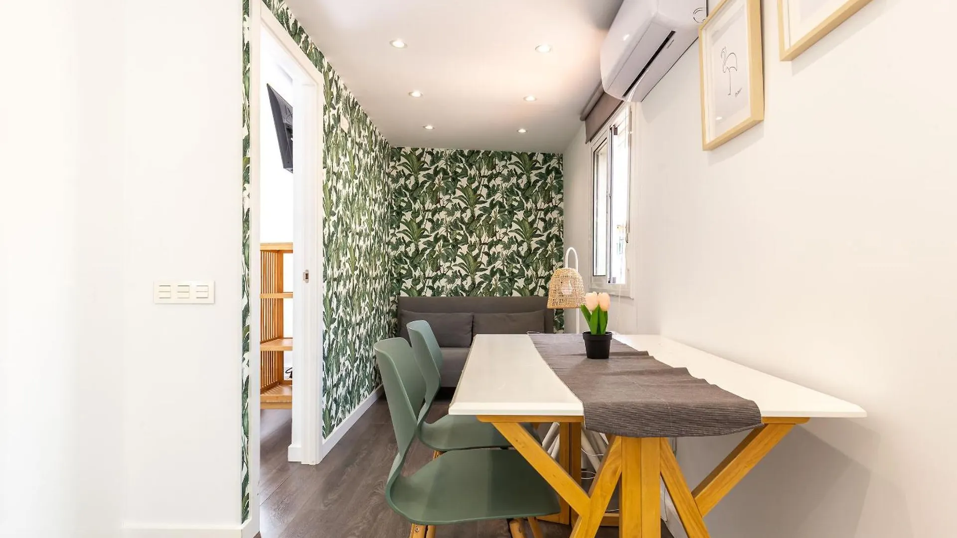 Picasso Suites Cornella Cornella de Llobregat 0*,  Spain