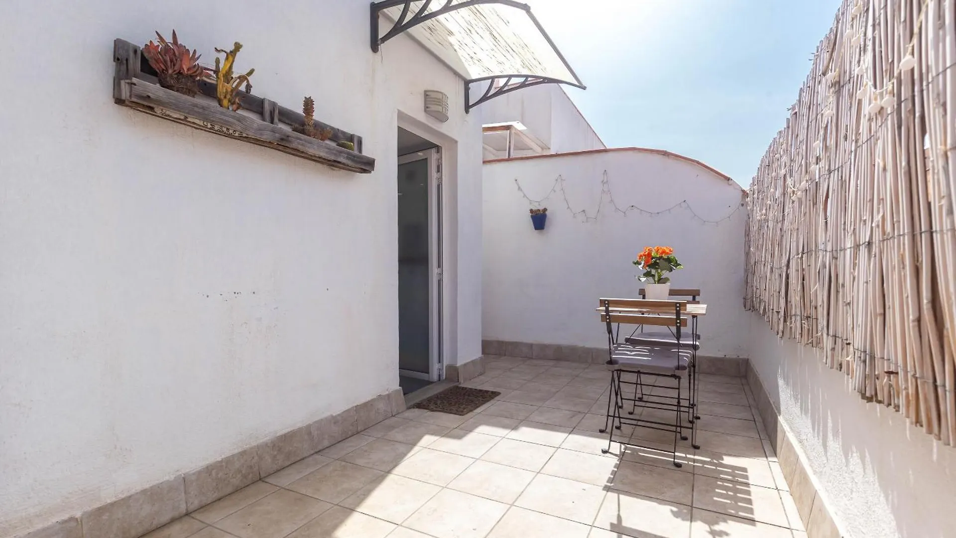 Apartment Picasso Suites Cornella Cornella de Llobregat Spain