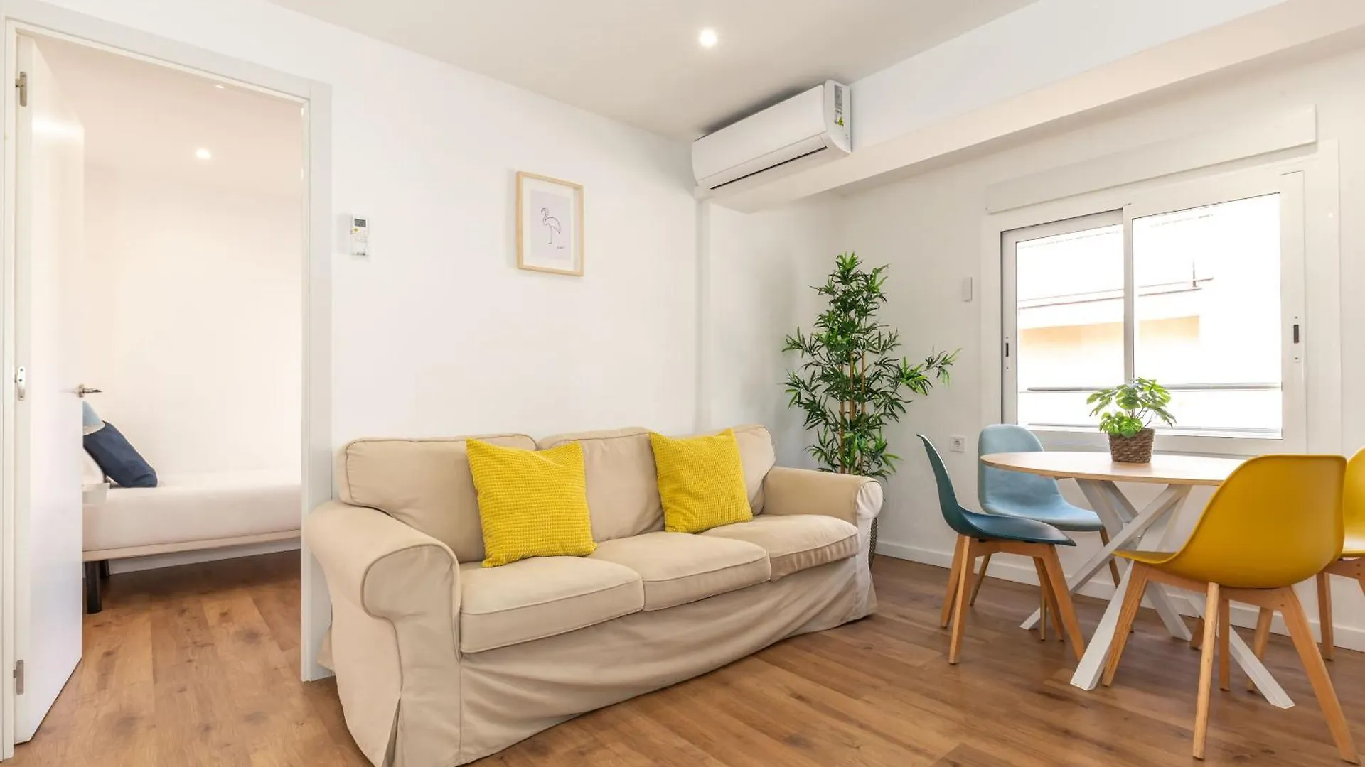 Picasso Suites Cornella Cornella de Llobregat 0*,