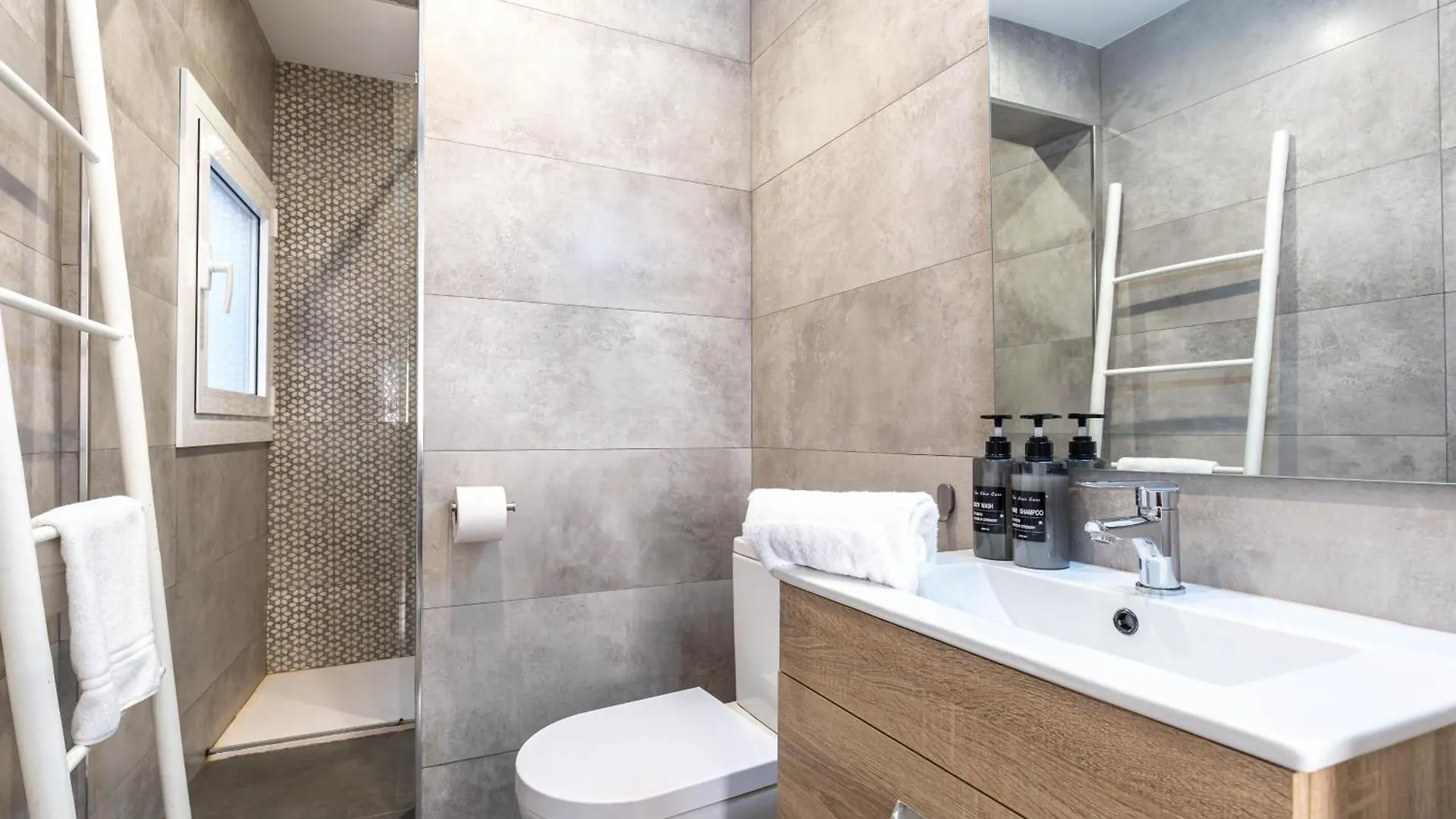 Picasso Suites Cornella Cornella de Llobregat Spain